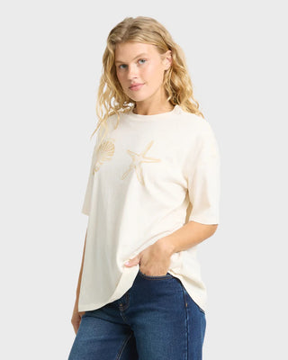 Billabong oversized white crewneck t-shirt with short sleeves and small front graphic in soft cotton knit fabric.