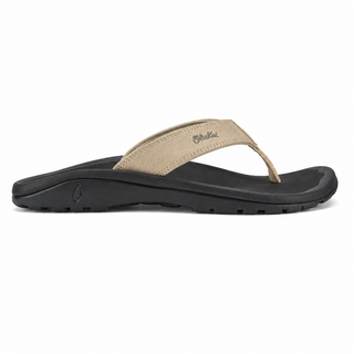 OluKai 'Ohana Sandals in Linen/Black — water-resistant flip flop sandal with quick-drying jersey lining, soft nylon toe post, and non-marking rubber outsole