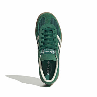 adidas Originals Handball Spezial in Collegiate Green/Off White/Blanch Green — soft suede and textile upper with rubber outsole, lace closure, and Trefoil tongue logo rooted in the iconic 1979 heritage.

