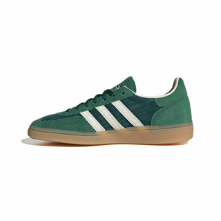 adidas Originals Handball Spezial in Collegiate Green/Off White/Blanch Green — soft suede and textile upper with rubber outsole, lace closure, and Trefoil tongue logo rooted in the iconic 1979 heritage.

