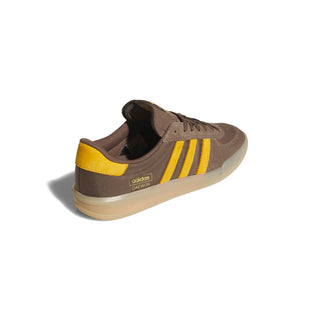 adidas Skateboarding Glenburn x Daewon Shoes in Earth Strata/Crew Yellow/Gum — leather and textile upper, rubber outsole with heel drop-in, lace closure, regular fit for skating and everyday wear