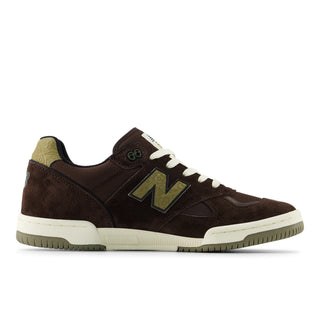 New Balance Numeric Tom Knox 600 skate shoes in Chocolate and Olive with FuelCell foam cushioning, FantomFit ultra-light bonded upper, suede and leather construction, and 90s football-inspired pro skate design