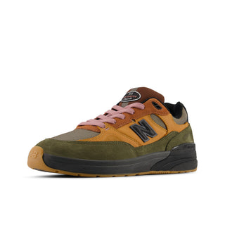  New Balance Numeric 933 Andrew Reynolds Mike Gigliotti in True Brown/Candy Pink with FuelCell foam and ABZORB cushioning.