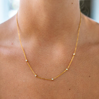 Elegant ALCO Jewelry Elixir Necklace in 18K gold-plated stainless steel, hypoallergenic and water-resistant.