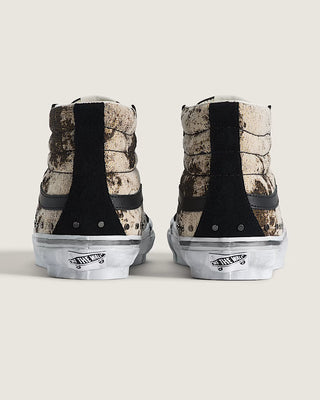 Vans Premium SK8-Hi Reissue 38 Floral Rivets in Black with floral print, metal rivets, Sola Foam ADC cushioning, and a signature waffle outsole