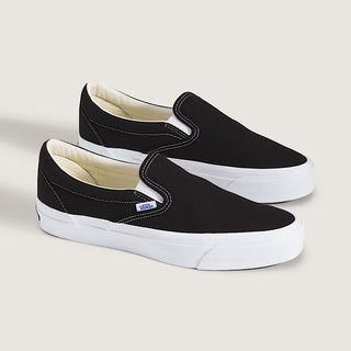 Vans LX Slip-On Reissue 98 Black White shoe with low-profile slip-on design and classic two-tone canvas upper.