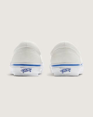 Vans LX Slip-On Reissue 98 Off White shoe with low-profile slip-on design and classic two-tone canvas upper.

