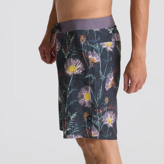 Roark Passage 18.5" Boardshorts in Onyx with stretch and drainage pocket.