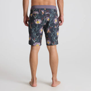 Roark Passage 18.5" Boardshorts in Onyx with stretch and drainage pocket.