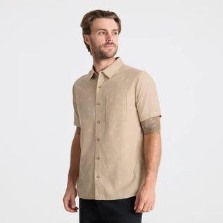 Roark Journey Short Sleeve Shirt in Fossil with casual collar.