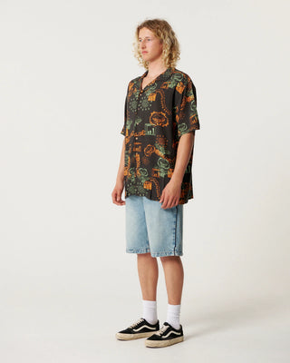 Critical Slide Mellow Resort Shirt Black in rayon fabric with resort collar, coconut buttons, and exclusive small-batch artwork.