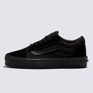 Vans Kids Old Skool Shoe in Black/Black, iconic design with durable suede, canvas uppers, and rubber waffle outsoles.