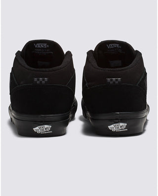 Vans Skate Half Cab Black/Black shoe, robust, grippy, and cushioned for skateboarding excellence.