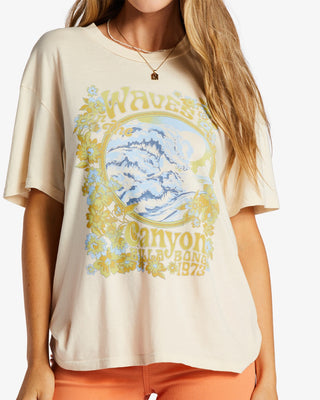 Billabong Womens "Waves In The Canyon" t-shirt, boyfriend fit, large chest graphic.