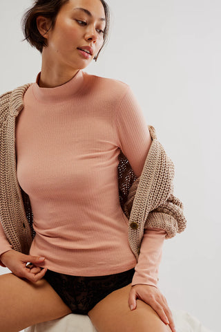 Free People Rickie Top in Smoke Rose, ribbed, long sleeve, mock neck, stretch fit, formfitting.
