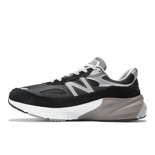 New Balance Made in USA 990v6 sneaker in black and white with pigskin suede, mesh overlays, and FuelCell cushioning.