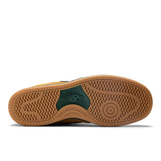 New Balance Numeric 480 skate shoes in Brown and Black with suede upper and gum outsole.
